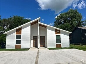 Building Photo - 3305 Mineola St