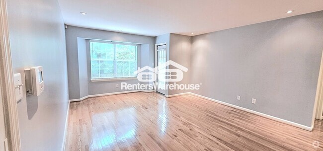 Building Photo - 2060 Chastain Park Ct NE
