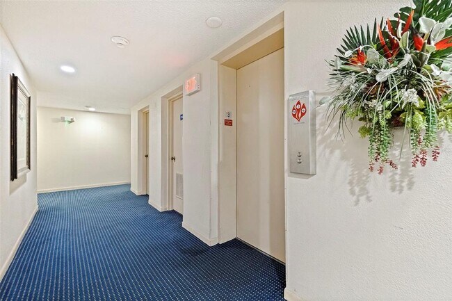 Foto del edificio - 6145 Sun Blvd