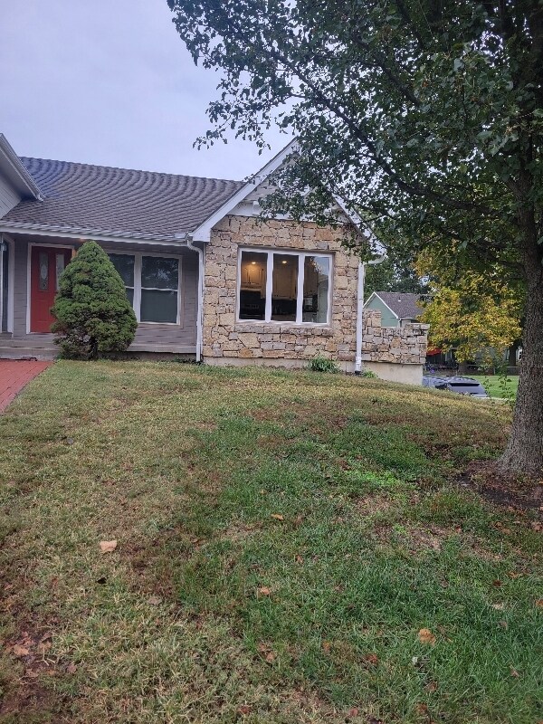 Foto principal - 3841 N 123rd St