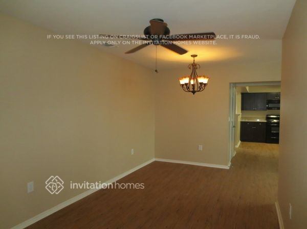 Foto del edificio - 1172 Elm Ave