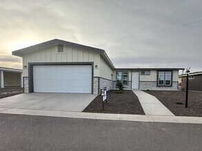 Building Photo - 3301 S Goldfield Rd