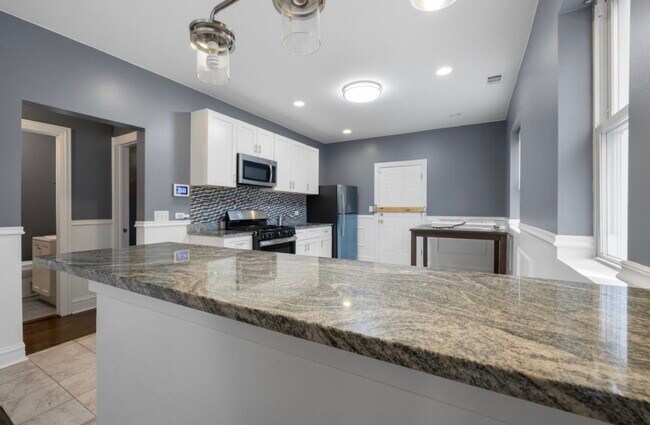 Building Photo - 8222 S Maryland Ave