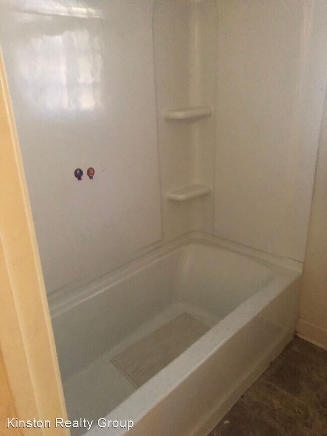 Foto del edificio - 3 br, 1 bath House - 1906 Oakmont Dr.