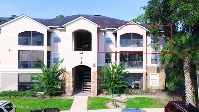 Building Photo - 940 Village Trail