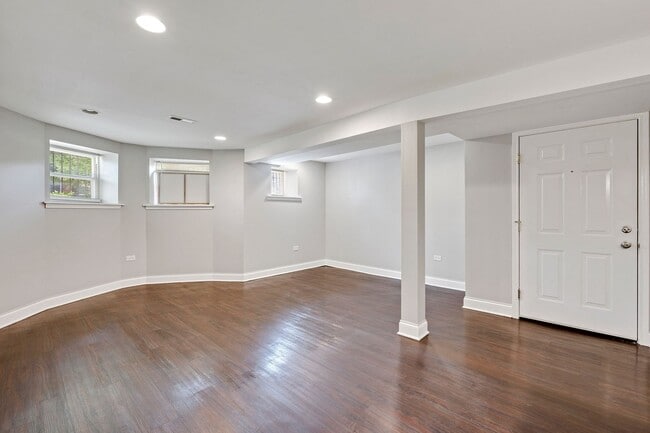 Building Photo - 4544 S Indiana Ave