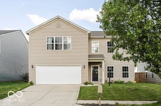 Building Photo - 15098 Royal Grove Dr