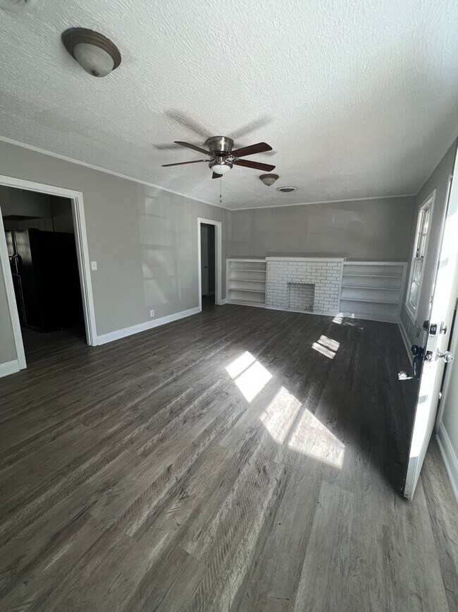 Foto del edificio - Fully Remodeled!