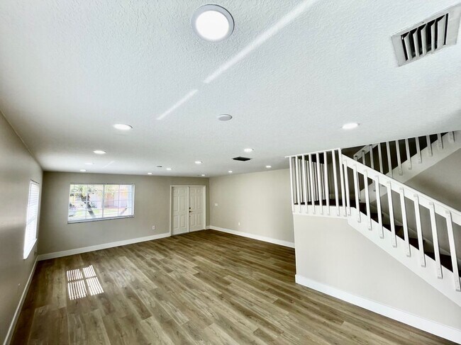 Building Photo - 12149 NW 34th St