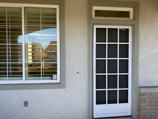 Foto del edificio - Summerset Living- with a Bonus Room