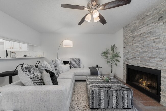 Building Photo - 5981 Arapaho Rd