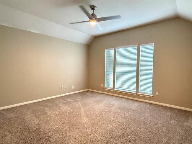 Foto del edificio - 10013 Valona Dr