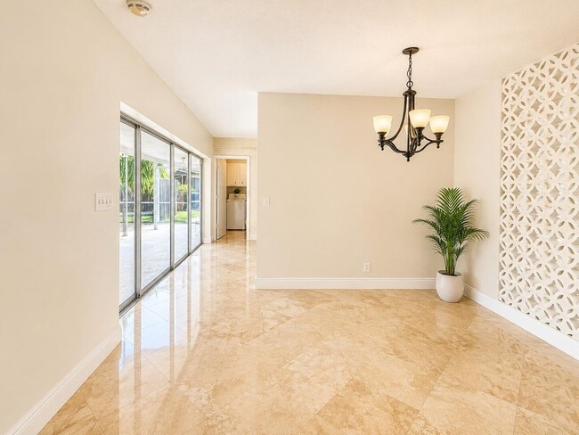Foto del edificio - 461 SW 54th Ave