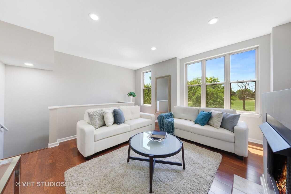 Foto principal - 706 W Evergreen Ave