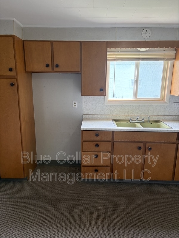 Foto del edificio - 1011 E 3rd St