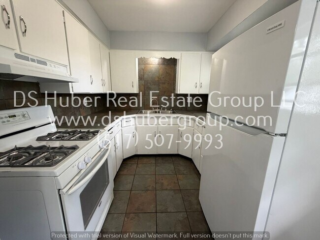 Building Photo - 5621 Taffy-