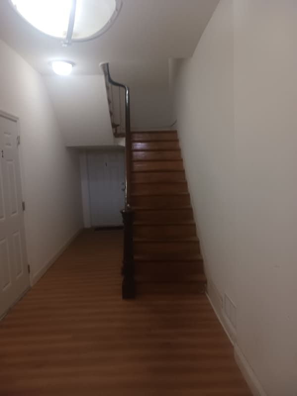 Foto del edificio - 323 N George St