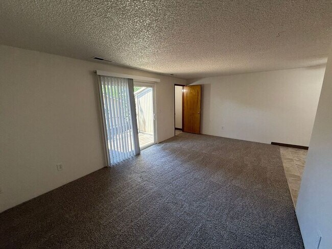 Foto del edificio - 670 Taybin Rd NW