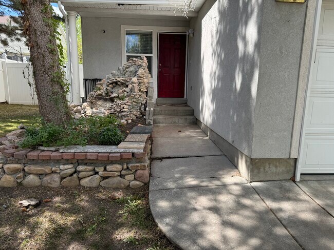 Building Photo - 14 Horizon Ave