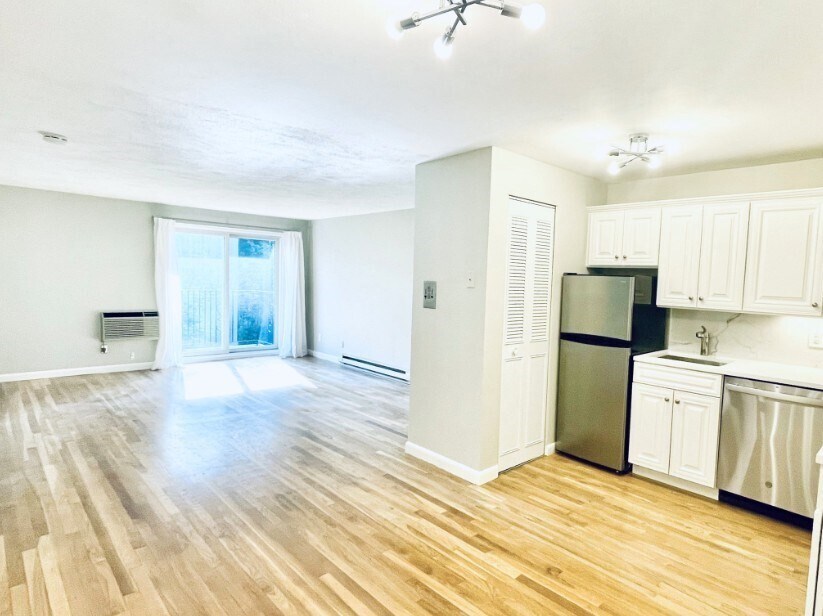Foto principal - 39 Englewood Ave