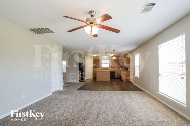 Building Photo - 2811 Long Grove Ln