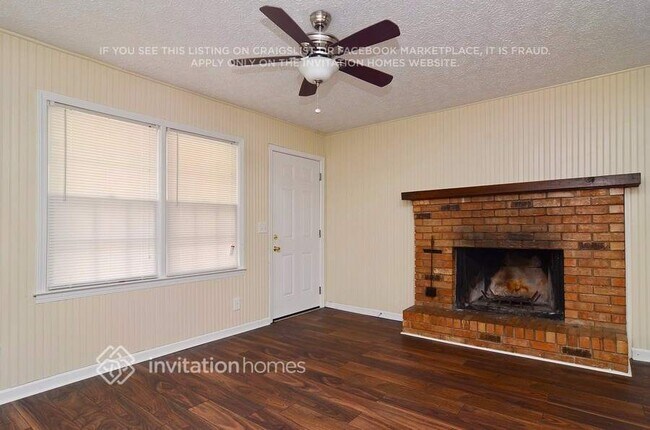 Building Photo - 4732 Woods Valley Dr