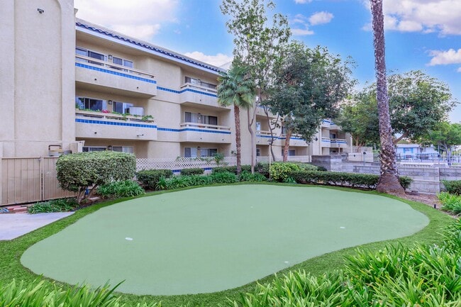Foto del edificio - New Horizon Village Senior Apartment Homes