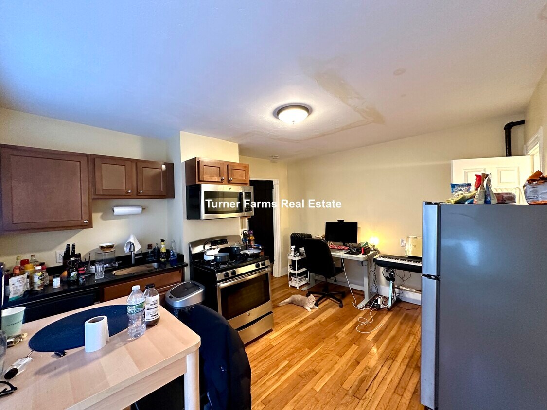 15 Blake St, Cambridge, MA 02140 Apartments in Cambridge, MA