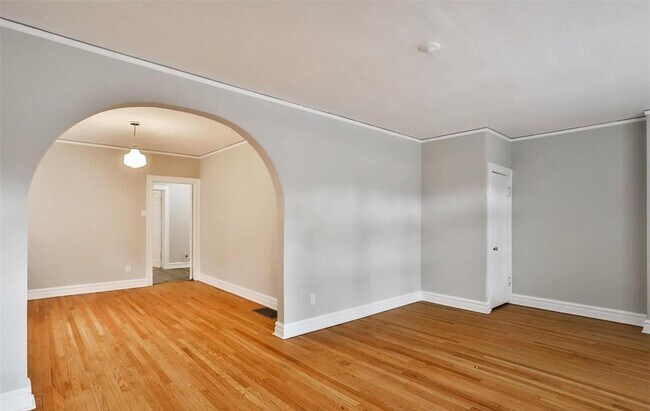 Foto del edificio - 7125 Dartmouth Ave