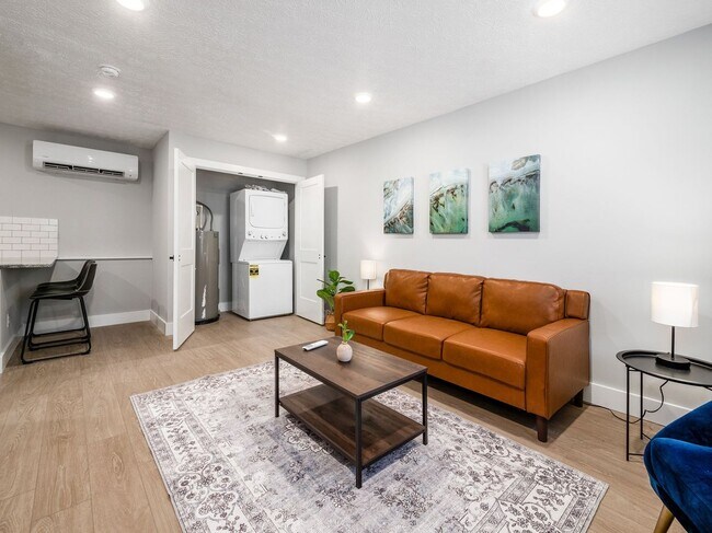 Foto del edificio - 494 Forest St