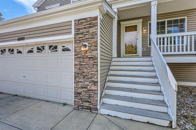 Building Photo - 6002 Vallecito Dr