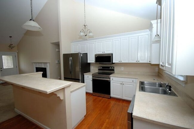 Building Photo - 1470 Dollard Town Rd