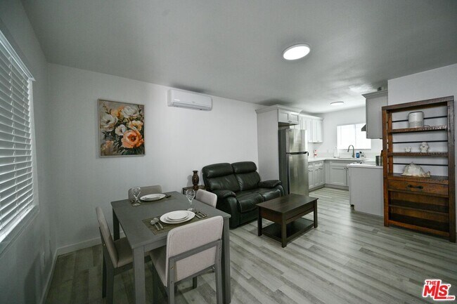 Foto del edificio - 12024 208th St