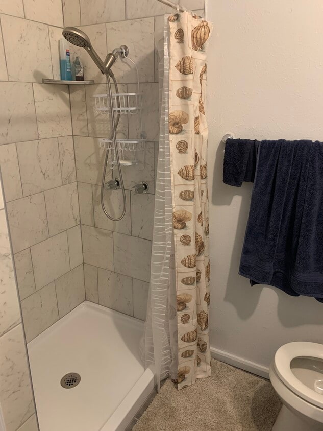 Building Photo - 2008 Rockview Dr