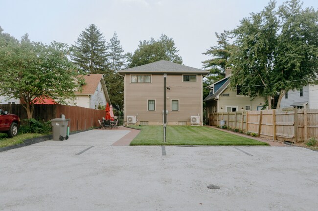 Foto del edificio - 606 N Emerson Ave