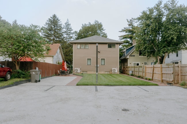Building Photo - 606 N Emerson Ave