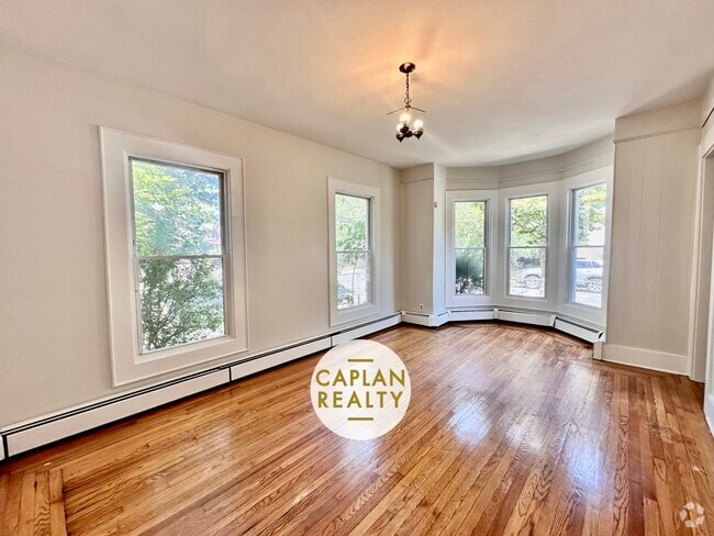 Building Photo - 244 Edgewood Ave