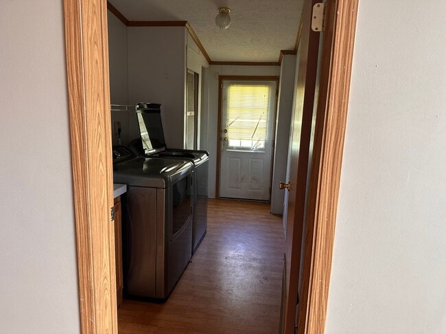 Building Photo - 55120 Grade Ave