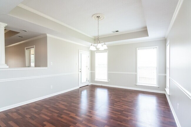 Building Photo - 1597 Far Dr