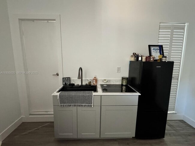 Foto del edificio - 6830 NW 23rd Terrace