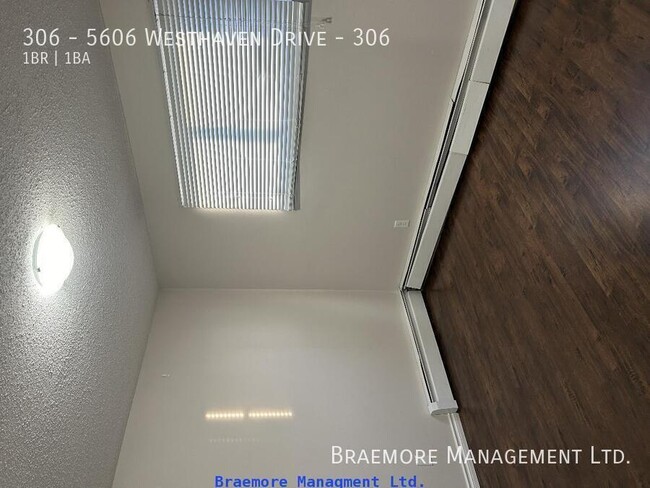 Photo du bâtiment - 5606-5606 Westhaven Dr