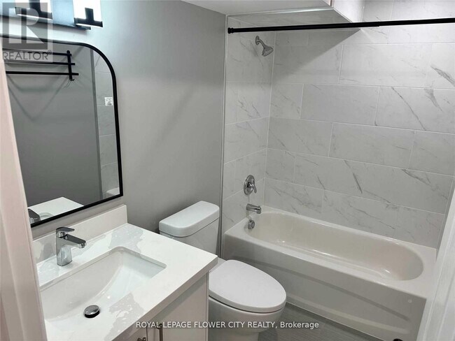 Photo du bâtiment - 41 Paisley Green Ave