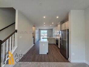 Building Photo - 2928 Maisel St