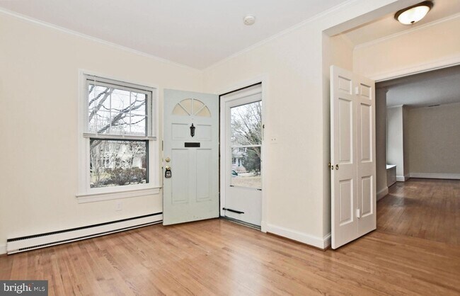 Foto del edificio - 4509 Ellicott St NW