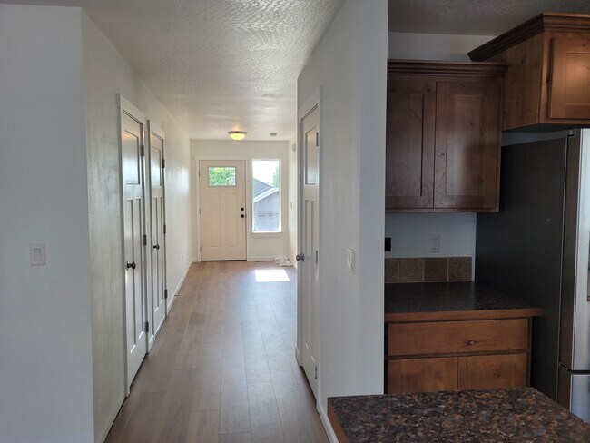 Building Photo - 2470 Herrington Way