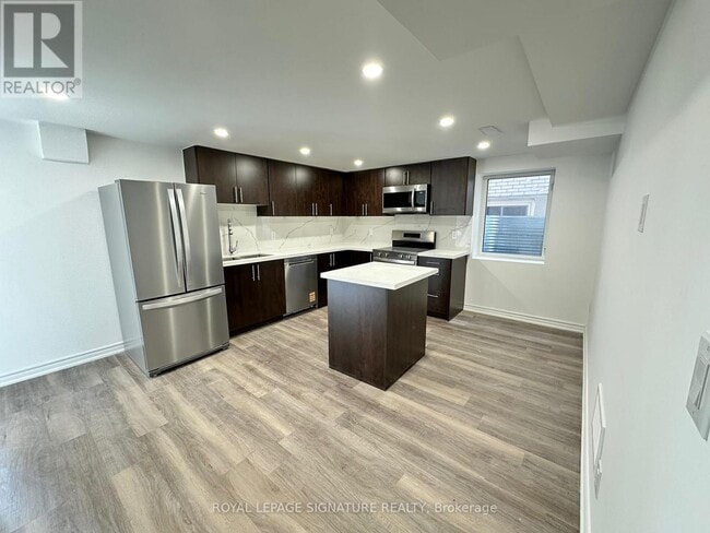 Building Photo - 17 Tamarisk Dr