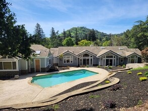 Building Photo - 3280 Gloria Terrace