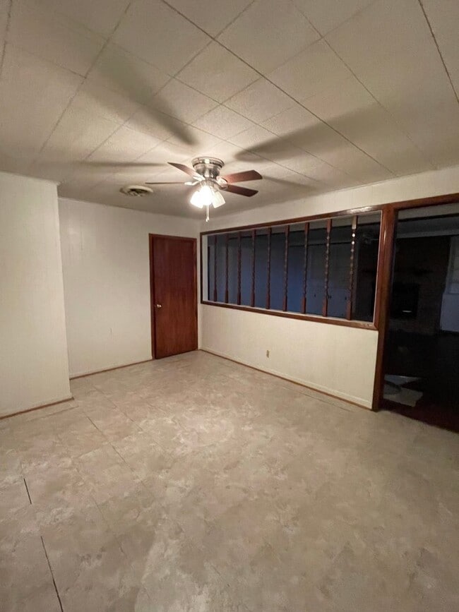 Building Photo - Rental Property