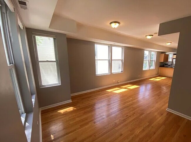 Foto del edificio - 3238 N Whipple St