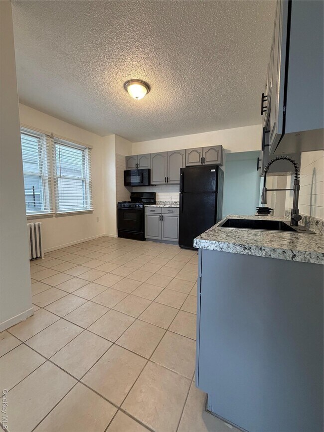 Foto del edificio - 122-15 11th Ave